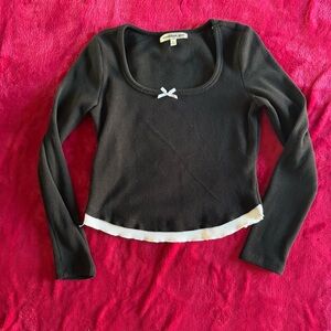 Madden Girl Black Ribbed Long-Sleeve Top with White Trim